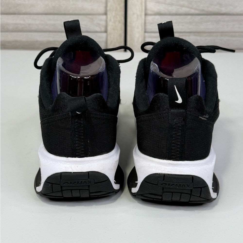 NIKE Women's Air Max Interlock Lite Sneakers Black/White-8 - Picture 5 of 9